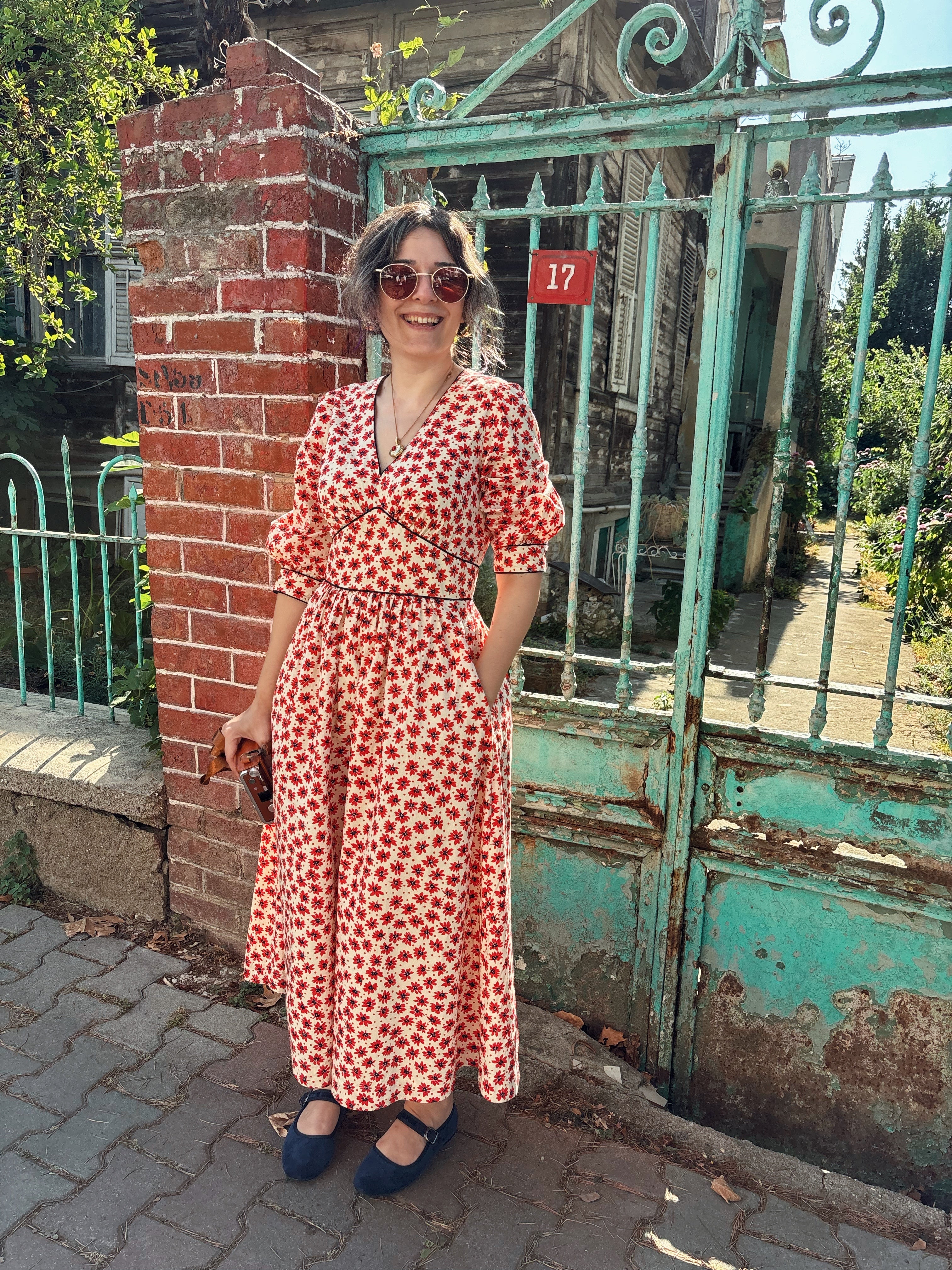 AMELIA WILD POPPY DRESS - NON RETURNABLE SAMPLE